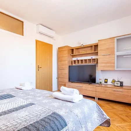 Appartement Bobo 2br *