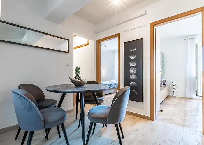 Appartement Bobo 2br *