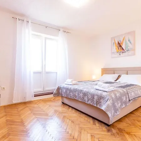 Διαμέρισμα Bobo 2br